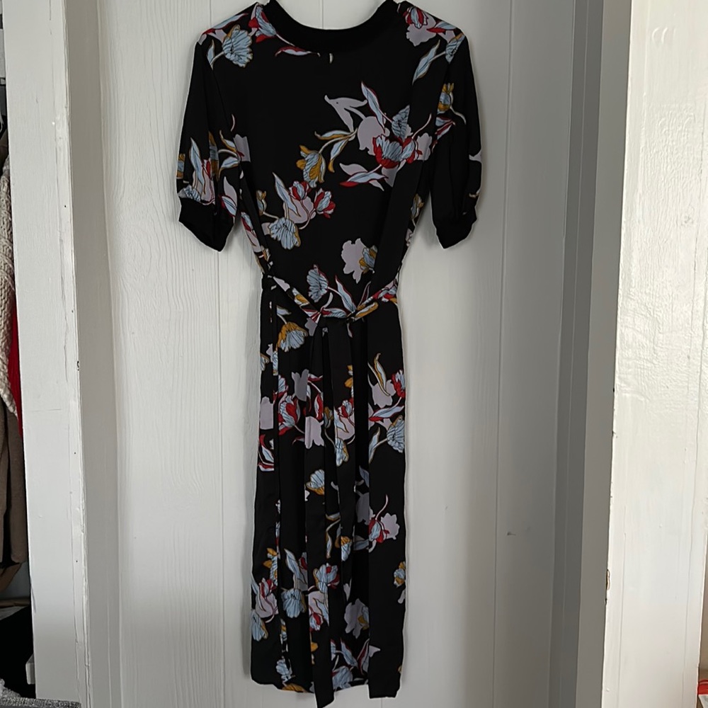 Who What Wear. XS. Colorful floral.